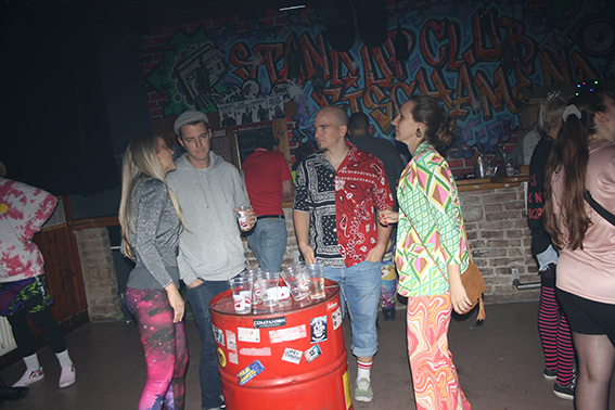 Bad Taste Party Teil 1