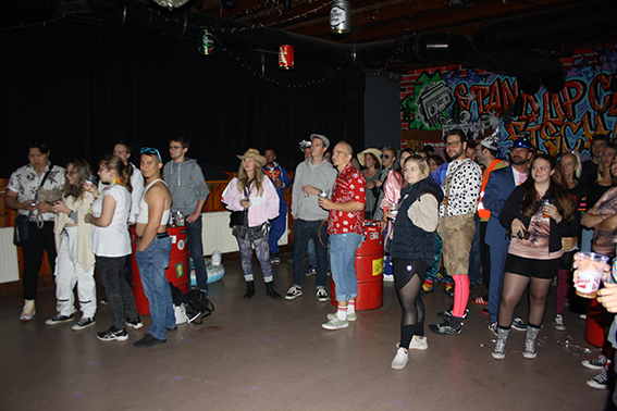 Bad Taste Party Teil 2