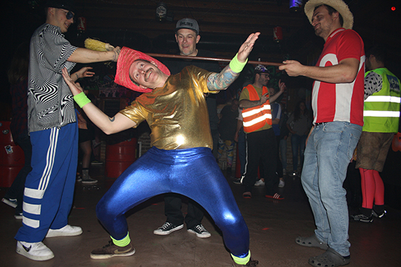 Bad Taste Party Teil 2
