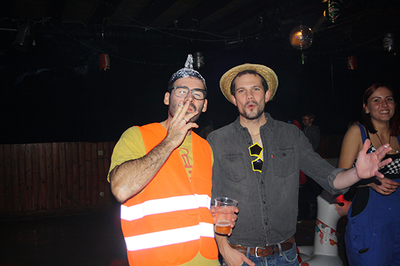 Bad Taste Party Teil 1