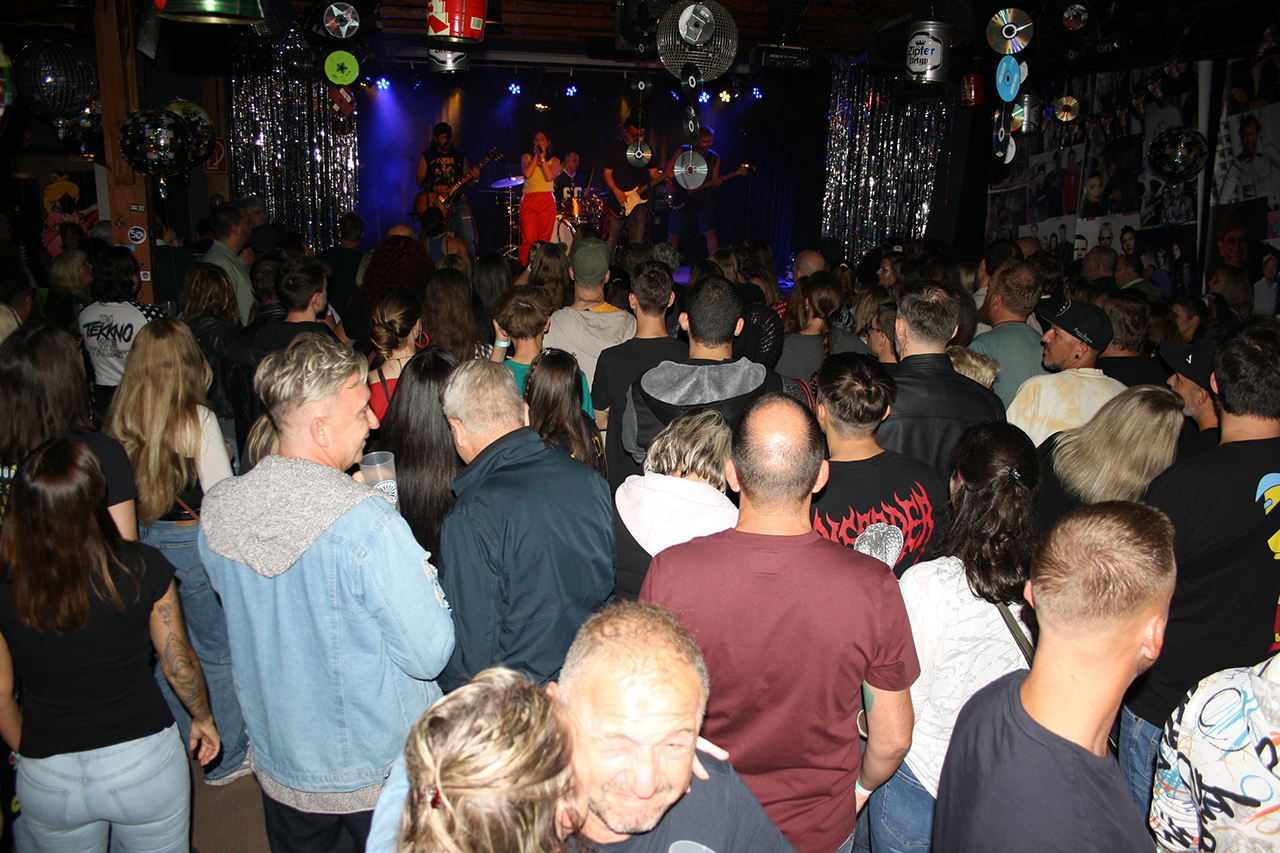 90er Party Teil 2 - live on stage: MITCH